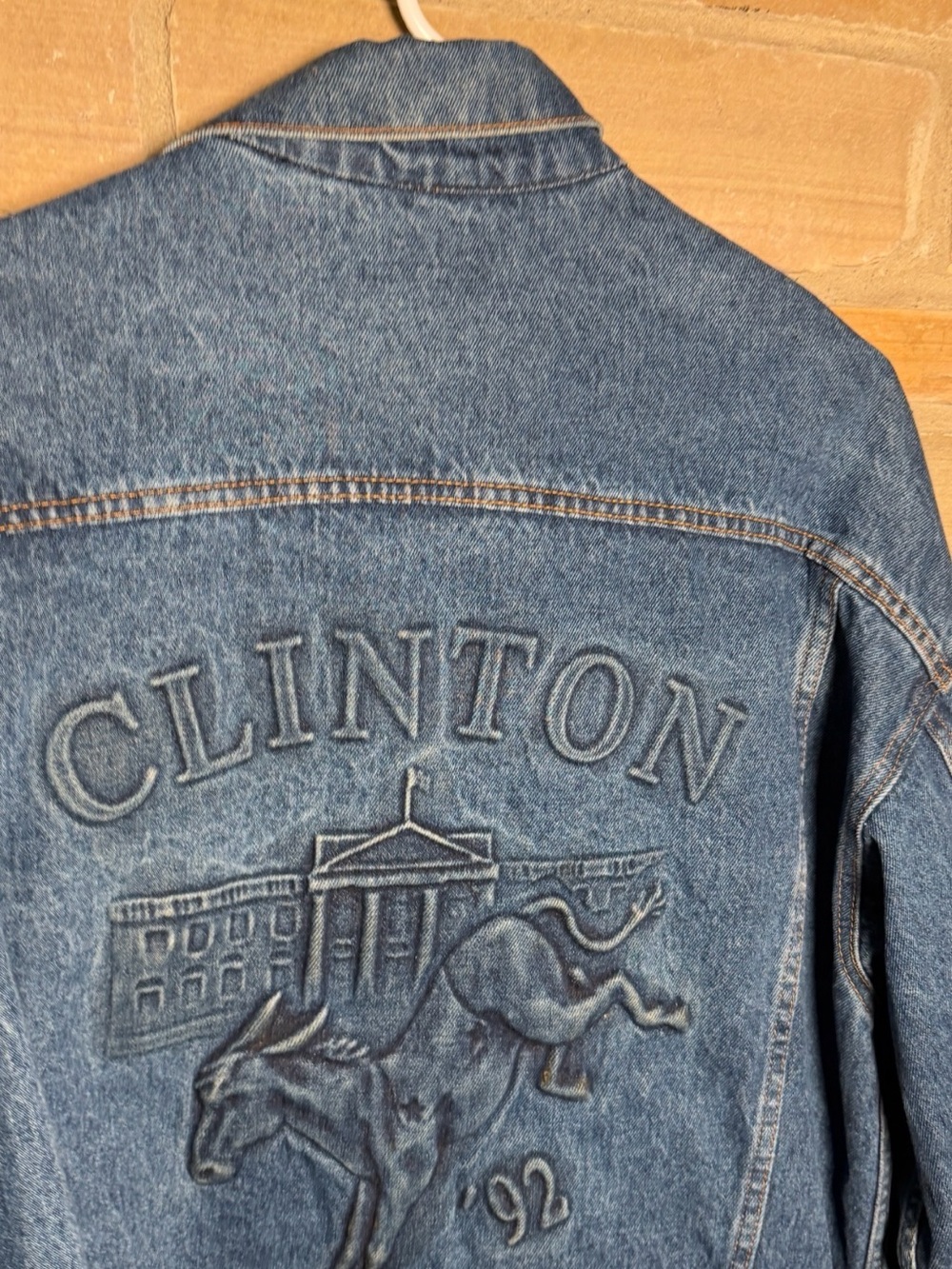 Vintage Embroidered Blue Denim Jacket – Clinton '92 Democrats size L - Picture 9 of 9